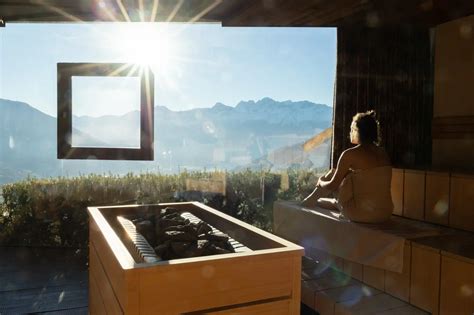 All you need to know about a visit to an Austrian Sauna.